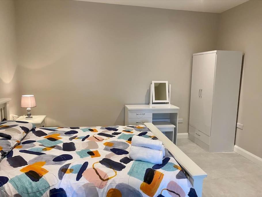Erne Getaway No.7 Brand New 1 Bed Apartment Enniskillen Exterior foto