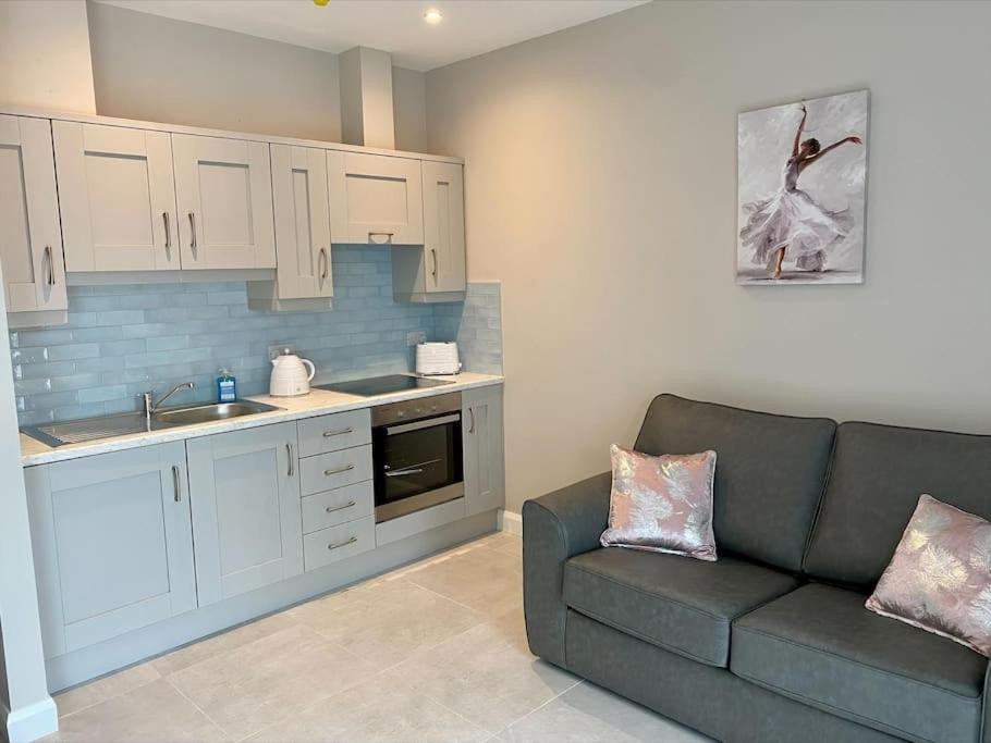Erne Getaway No.7 Brand New 1 Bed Apartment Enniskillen Exterior foto